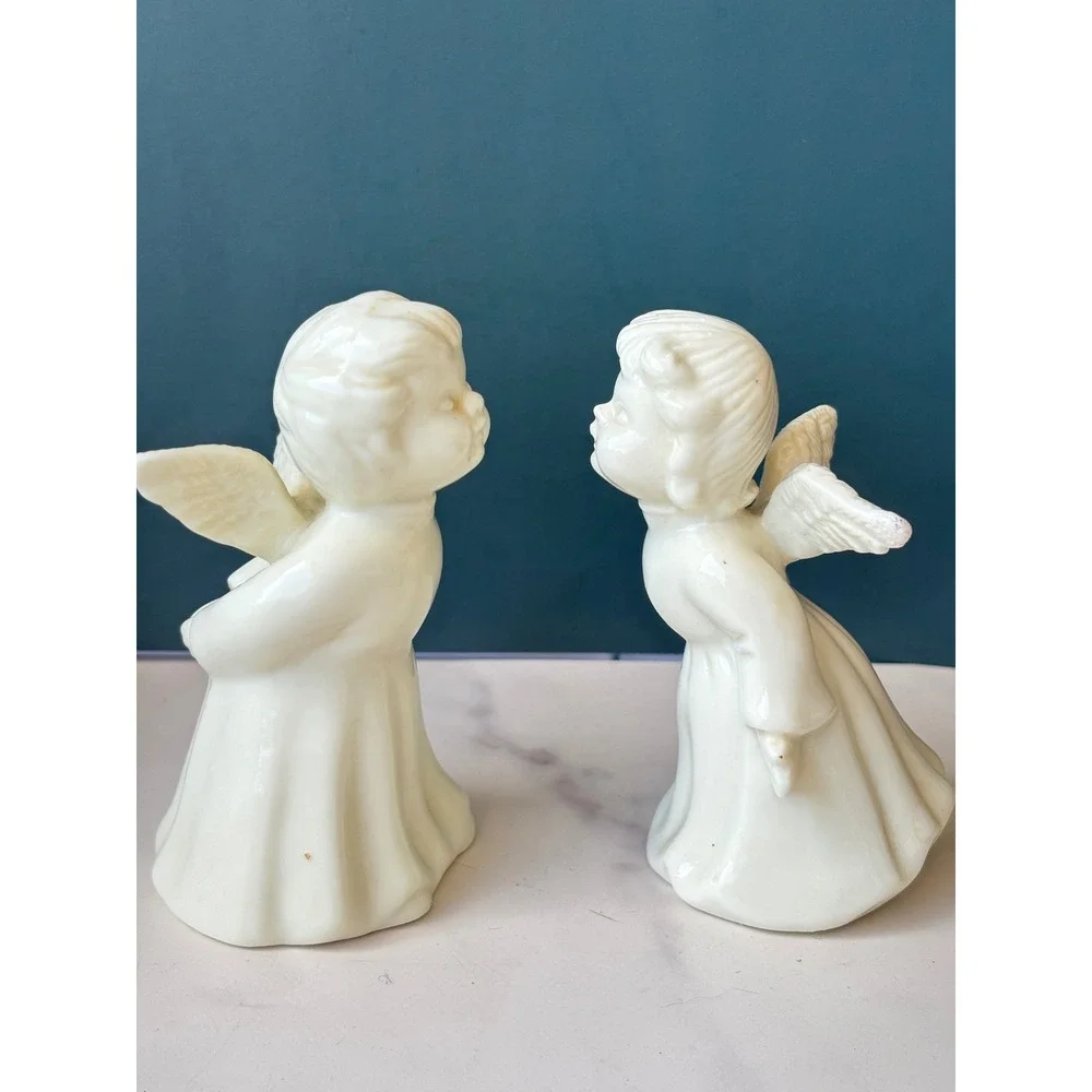Vtg Ceramic Kissing Angel Figurines Set Boy Girl Cherubs Beige 4.5